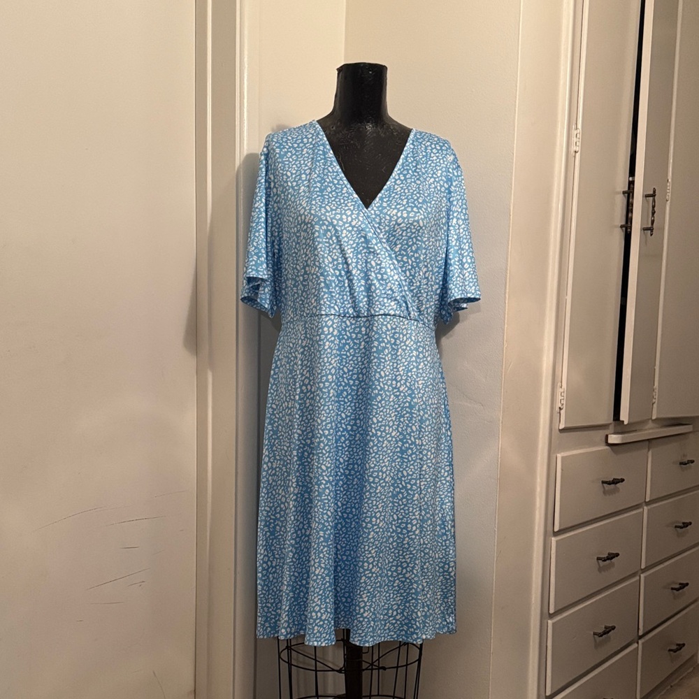 Chic Blue Patterned Midi Dress